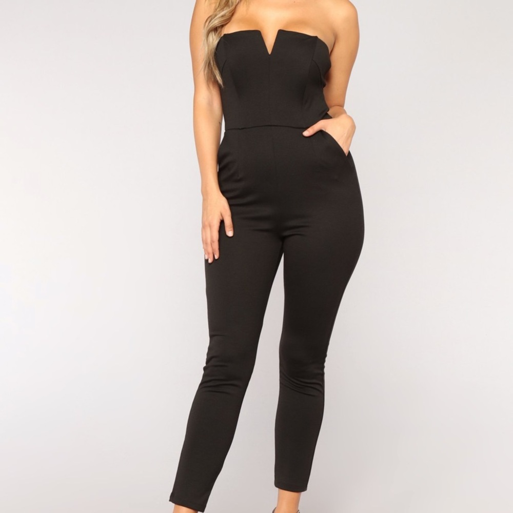 Fashion Nova black tube jumpsuit size Large